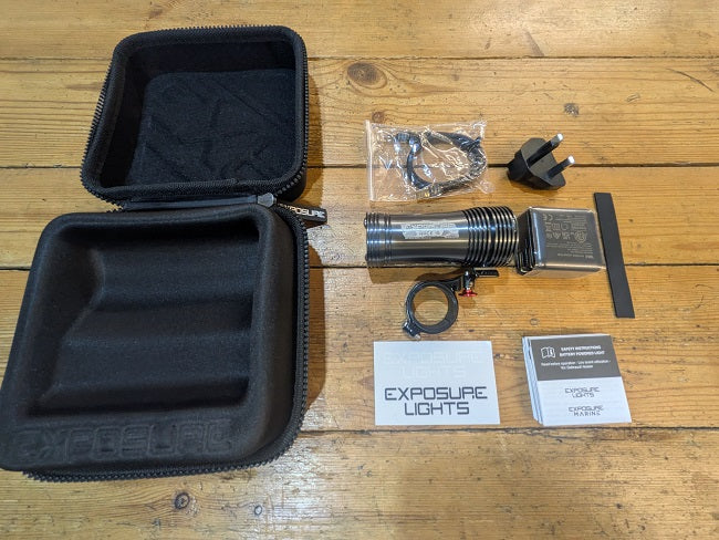 Exposure Race 19 Gun Metal Black 2650 lumens